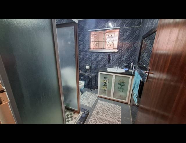 3 BEDROOM FREEHOLD FOR SALE IN PINATI